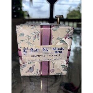 Pretti Pak Music Box Wrapped Package Song "Memories" ( Cats )